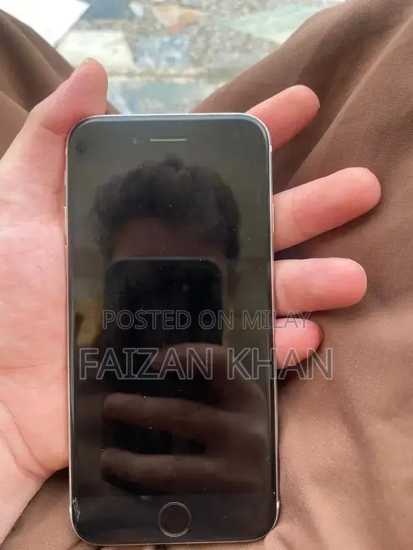 Apple iPhone SE Mid-Range Smartphone 64GB Storage