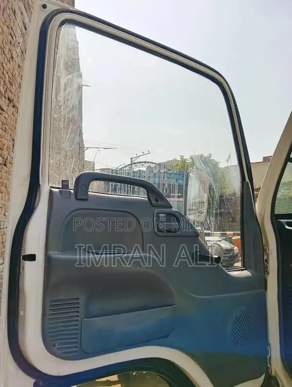 Isuzu NPR Commercial Truck with Gear Transmission and New Tires