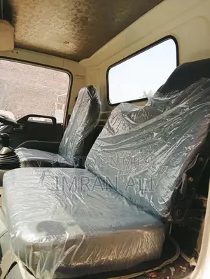 Isuzu NPR Commercial Truck with Gear Transmission and New Tires