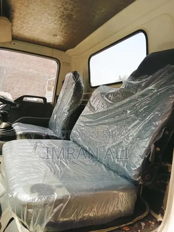 Isuzu NPR Commercial Truck with Gear Transmission and New Tires