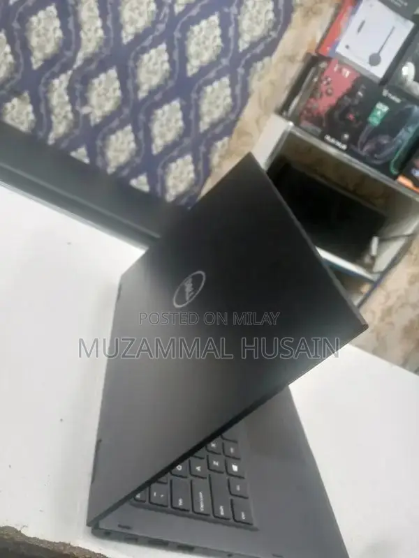 Dell Latitude 3390 Touchscreen 2-in-1 Laptop