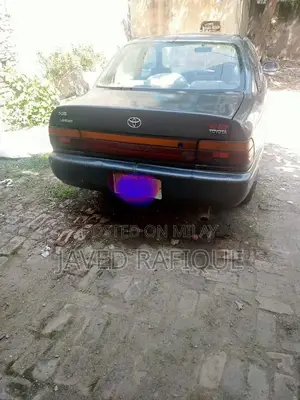 Toyota Corolla XE 1996 Sedan - Classic Imported Vehicle