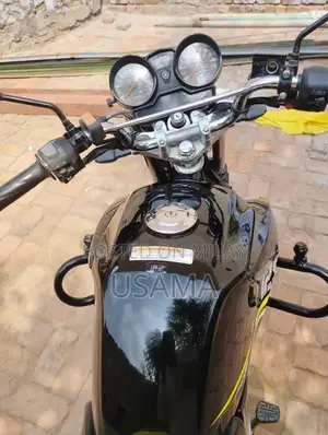 Yamaha YBRG Motorcycle - Near Mint Condition