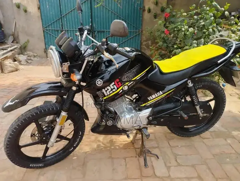 Yamaha YBRG Motorcycle - Near Mint Condition