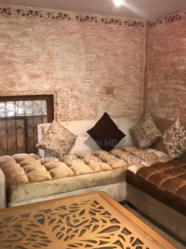 Comfortable L-Shaped Living Room Sofa Set in Malai Fabric