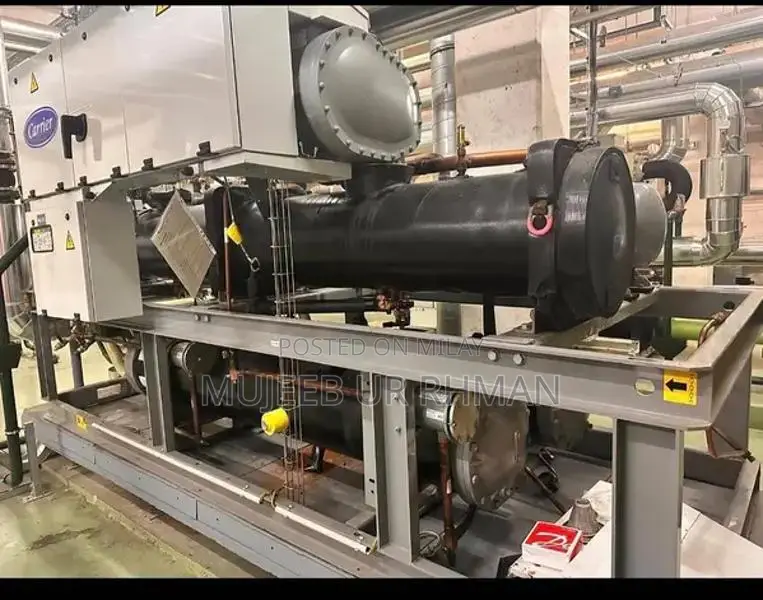 Carrier Industrial Screw Chiller - High Performance Cooling Solution