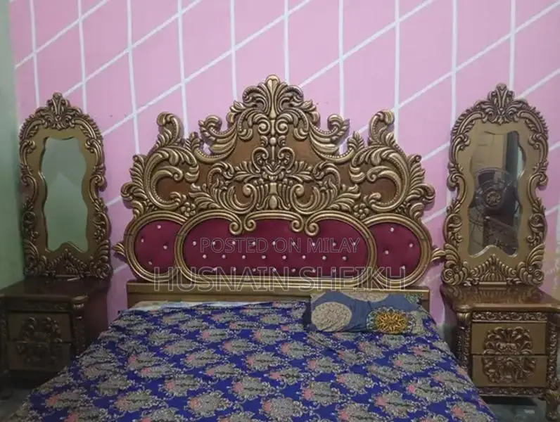 Bedside Tables in Like New Condition