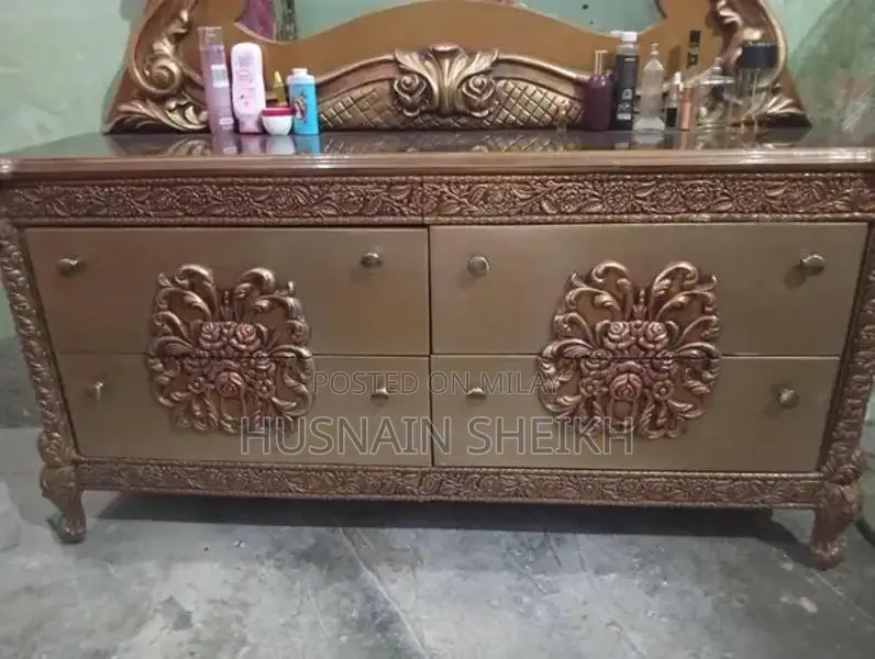 Bedside Tables in Like New Condition