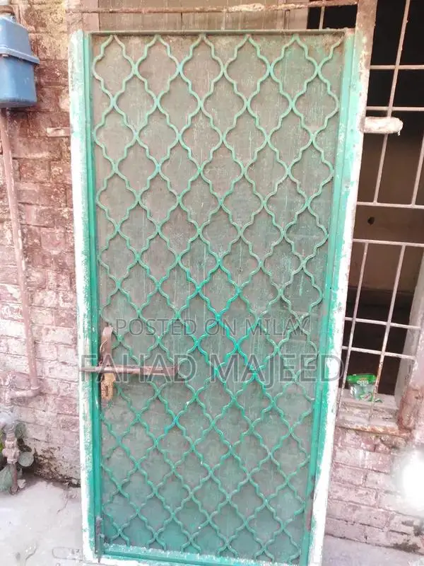 Sturdy Metal Door Loha - Vintage Home Furnishing