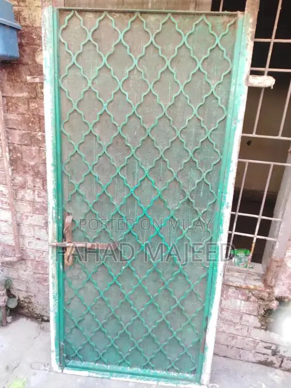 Sturdy Metal Door Loha - Vintage Home Furnishing