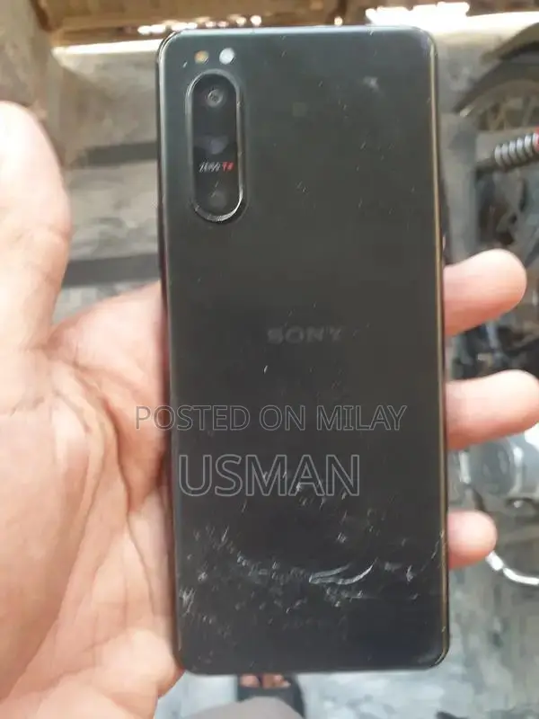 Sony Xperia 5 Mark II Smartphone