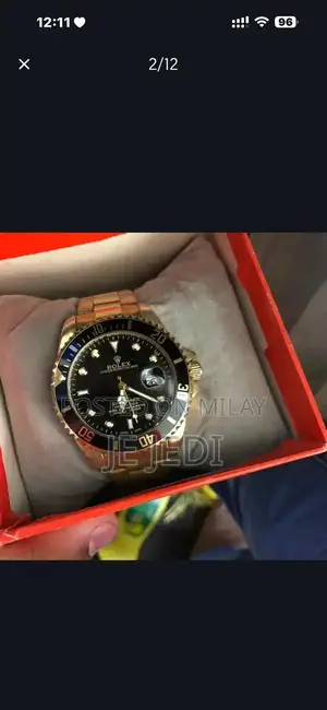 Imported High-Quality Wristwatch - Elegant Timepiece from Global Colle