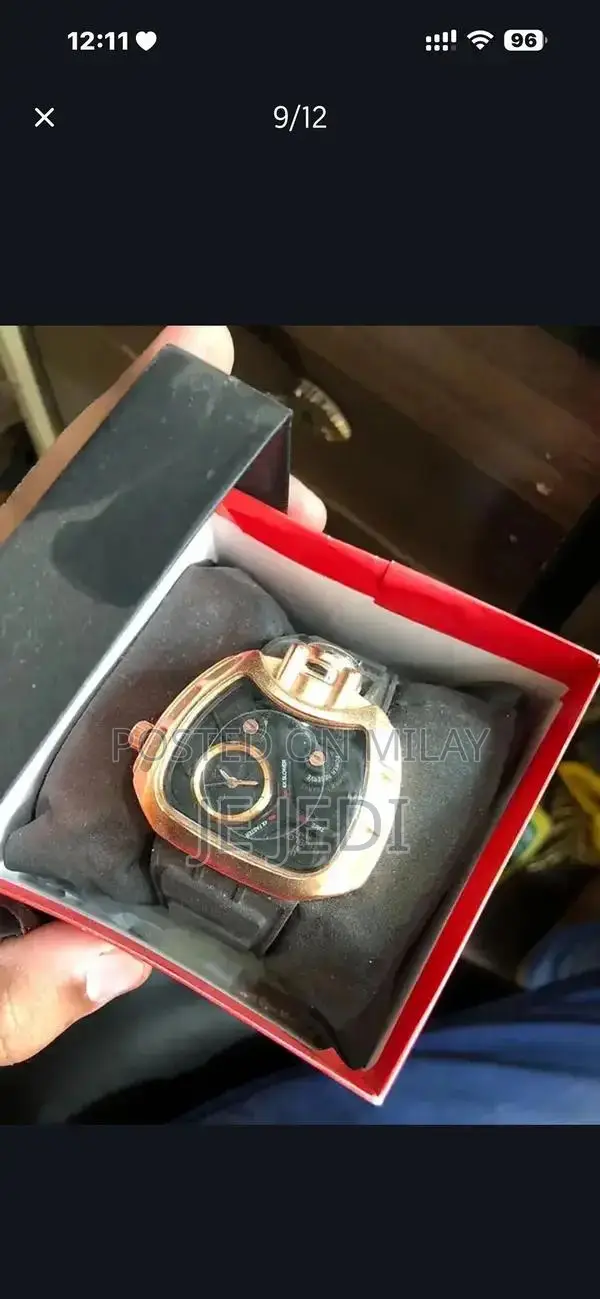 Imported High-Quality Wristwatch - Elegant Timepiece from Global Colle