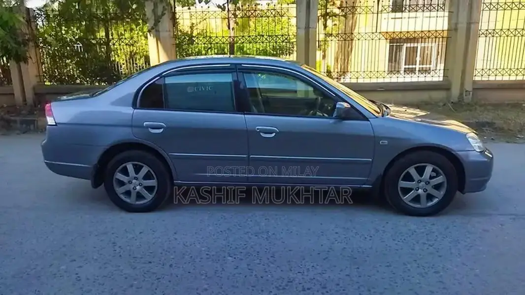 Honda Civic EXi Reliable Family Sedan with Maintenance History