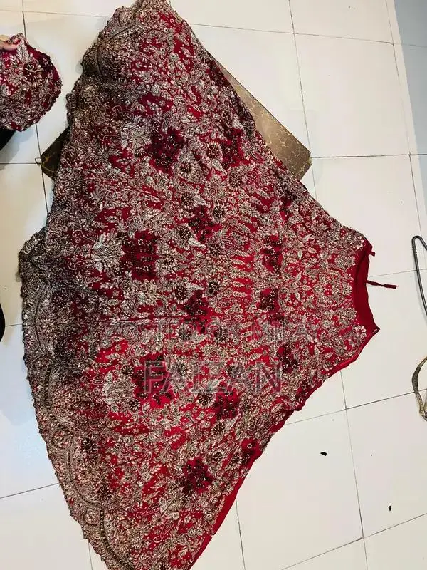 Elegant Red Bridal Lehnga - Traditional Wedding Attire