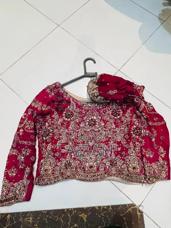 Elegant Red Bridal Lehnga - Traditional Wedding Attire