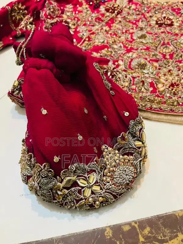Elegant Red Bridal Lehnga - Traditional Wedding Attire