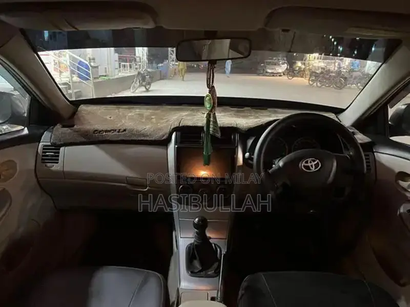 Toyota Gli Sedan Reliable Sedan with Low Mileage