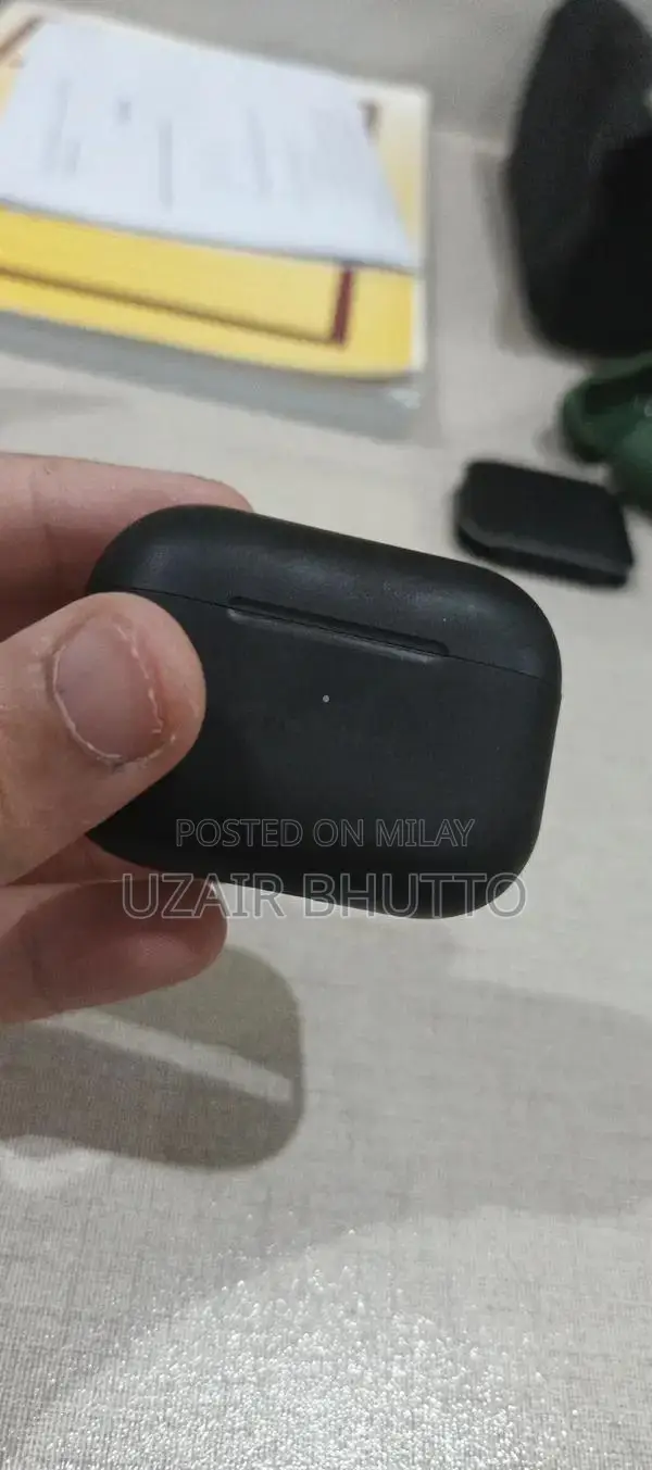 Wireless Earbuds with Noise Cancellation and Spatial Audio