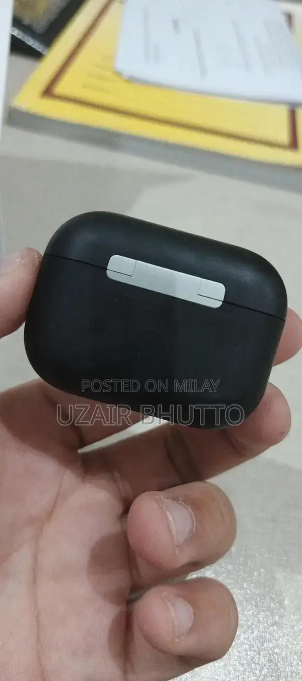 Wireless Earbuds with Noise Cancellation and Spatial Audio