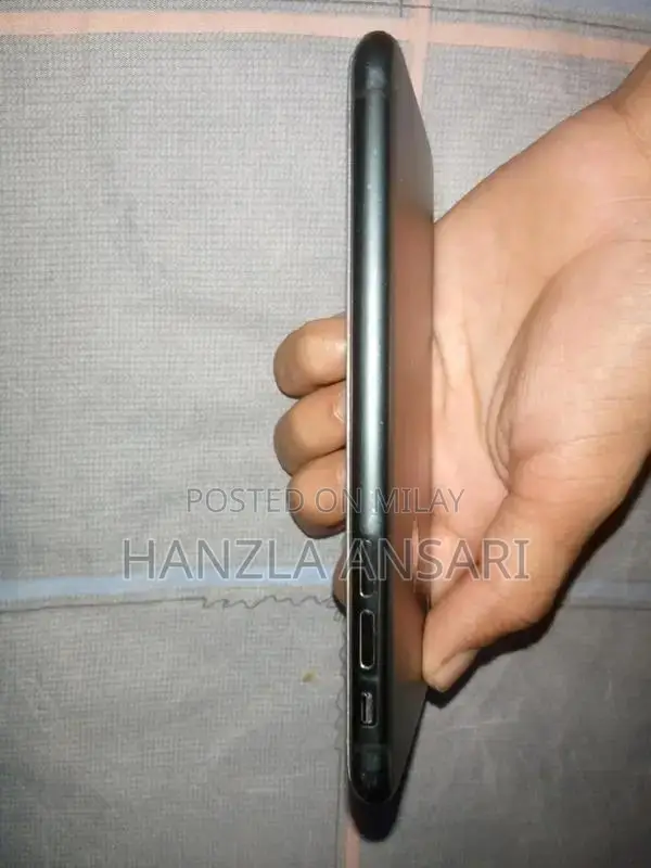 Apple iPhone XR Smartphone - Pre-Owned Premium Condition