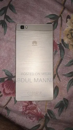 Huawei Dual SIM Smartphone with Display Imperfection