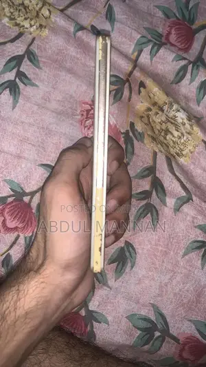 Huawei Dual SIM Smartphone with Display Imperfection