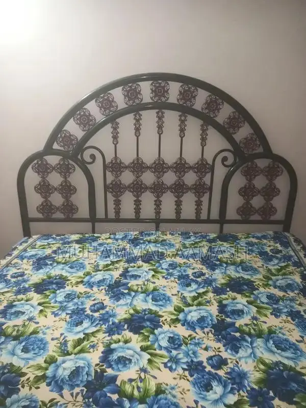 Black Iron Bed Frame - Classic Metal Bedroom Furniture