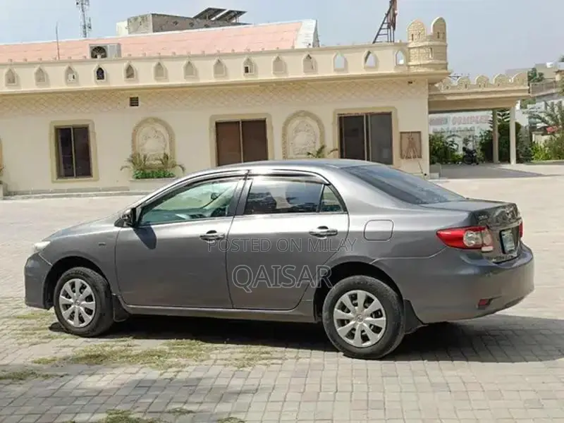 Toyota Corolla XLI Sedan - Clean Used Car, Good Condition