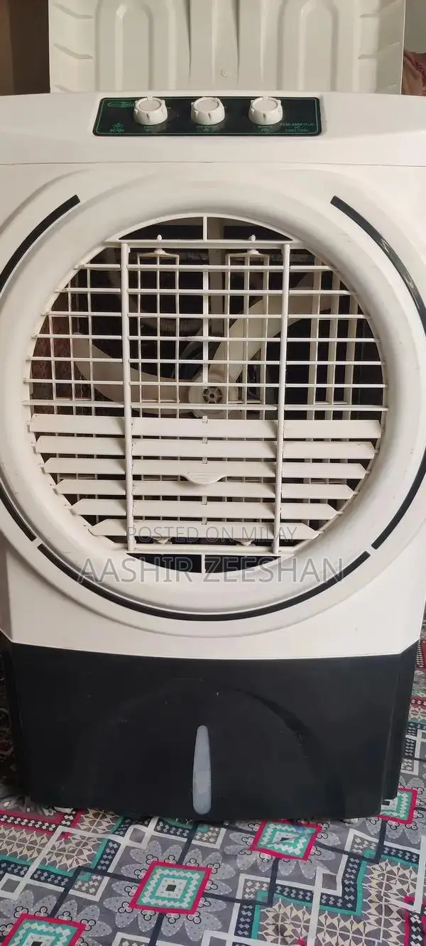 12 Watt Compact Humidifier with Advanced Features