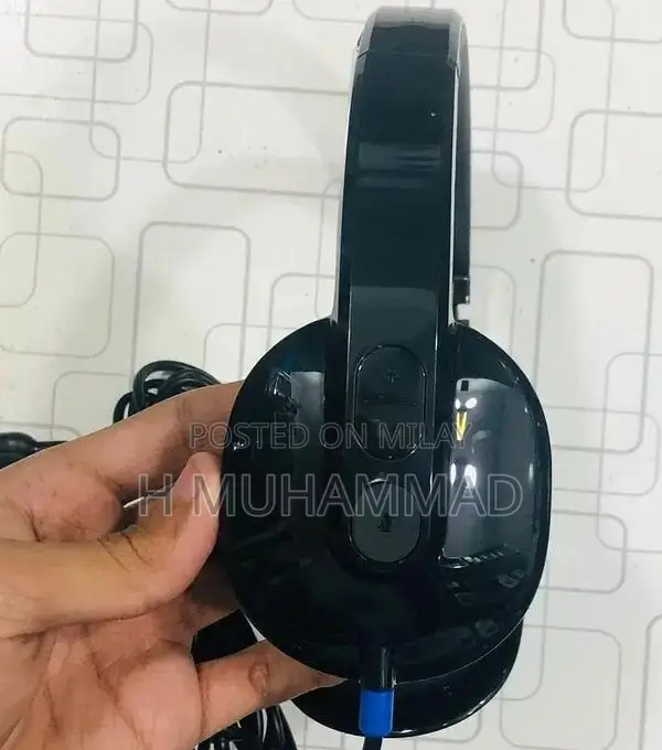 Logitech H540 USB Headset with Noise-Reduction Microphone