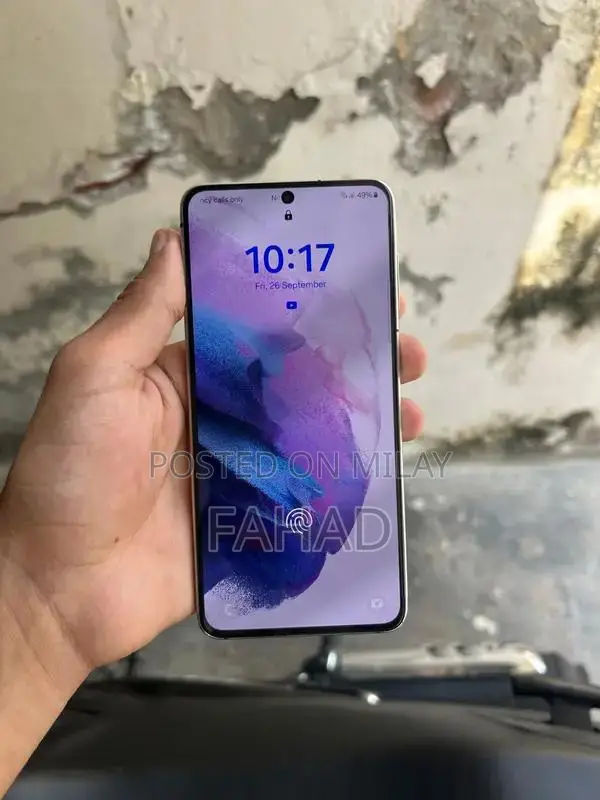 Samsung Galaxy S21 Smartphone Premium Condition