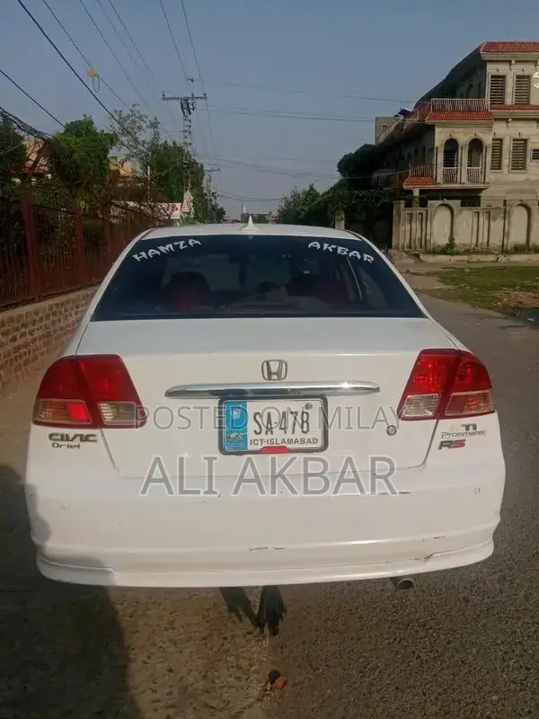 Honda Civic White Sedan - Used Reliable Vehicle