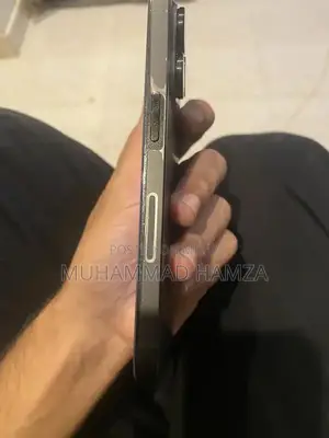 Apple iPhone 14 Pro Black Factory Unlocked Smartphone