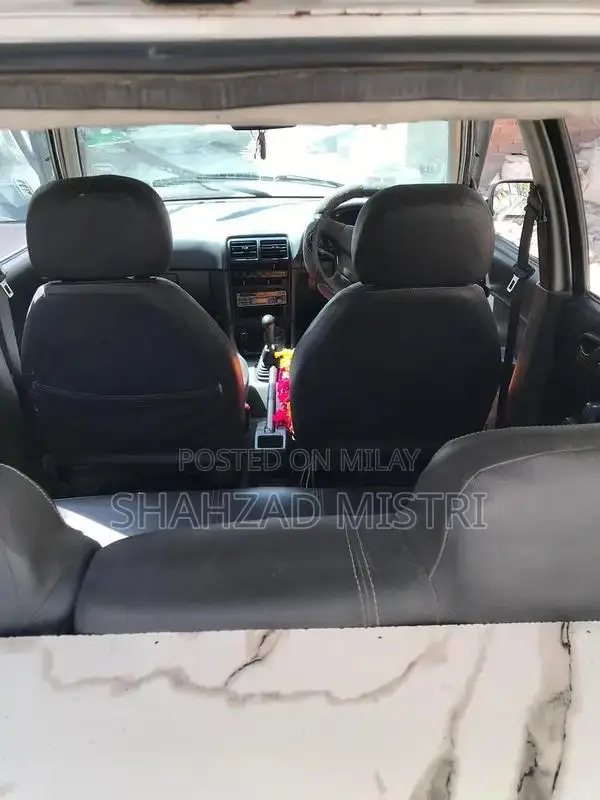 Suzuki Cultus 2006 Compact Sedan