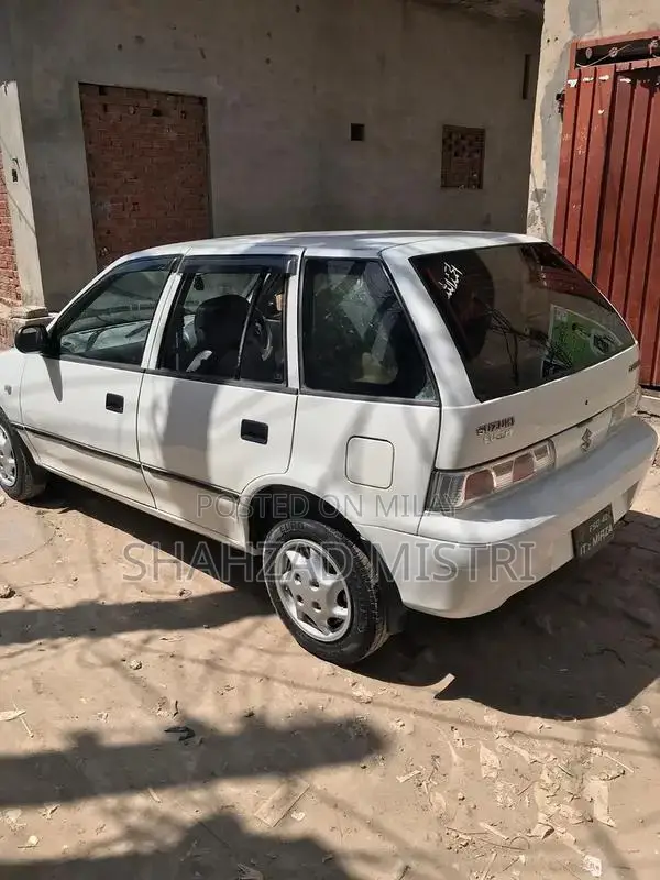Suzuki Cultus 2006 Compact Sedan