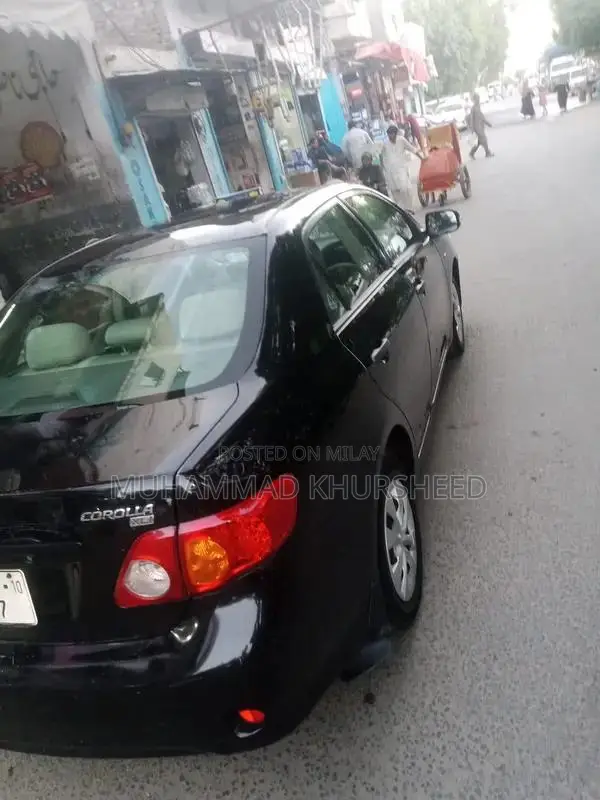 Toyota Corolla XLI Sedan - Reliable Compact Car