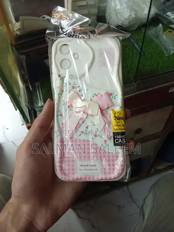 Protective Phone Case for Girls with Stylish Design