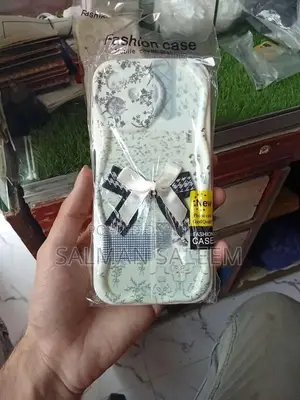 Protective Phone Case for Girls with Stylish Design