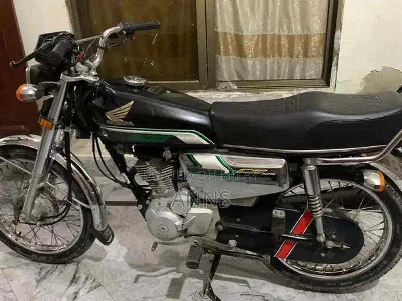Honda 125 Motorcycle Special Edition Self Start