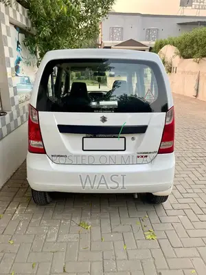 Suzuki WagnR Compact Hatchback - Well-Maintained Vehicle