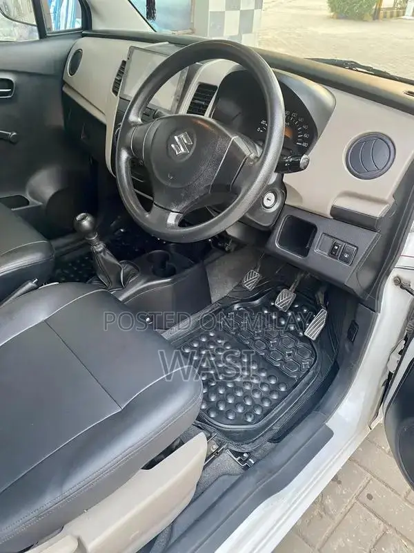 Suzuki WagnR Compact Hatchback - Well-Maintained Vehicle