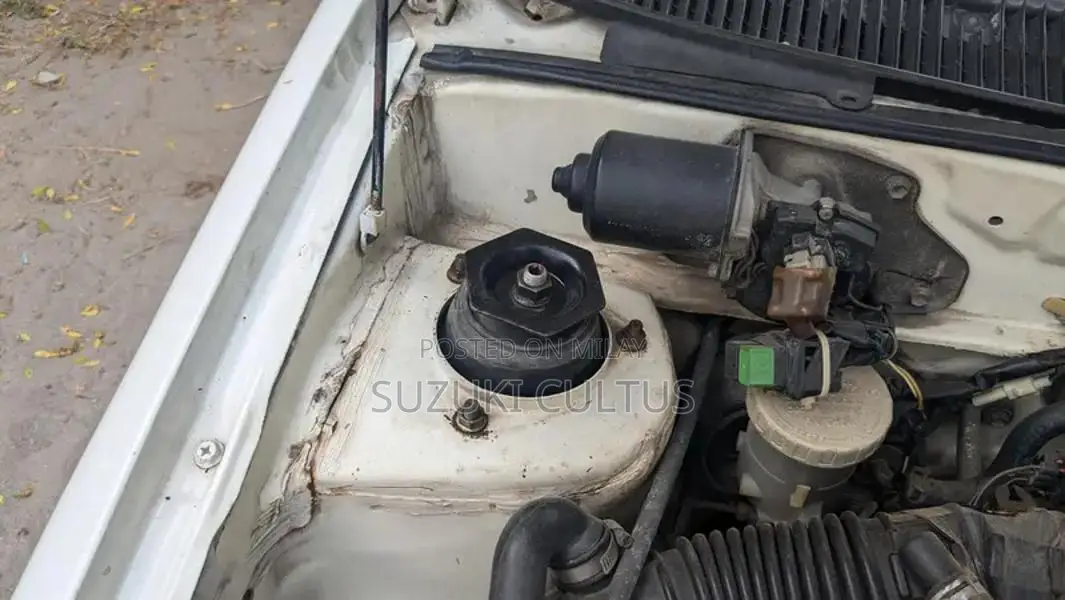 Suzuki Cultus Compact Sedan with Modern Features