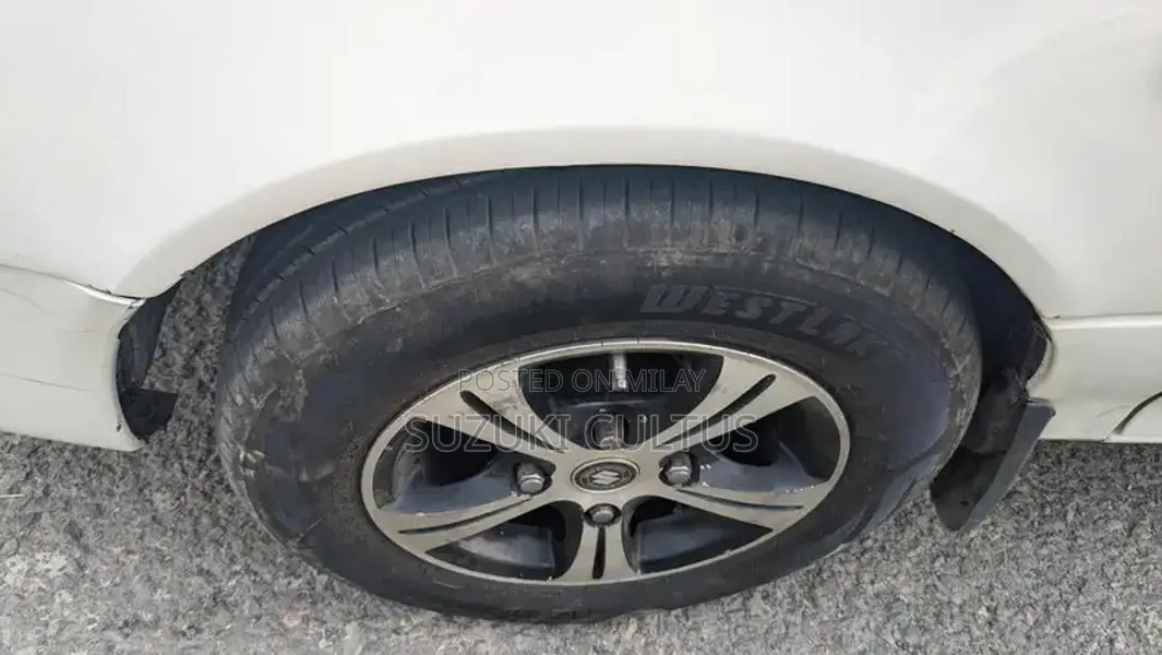 Suzuki Cultus Compact Sedan with Modern Features