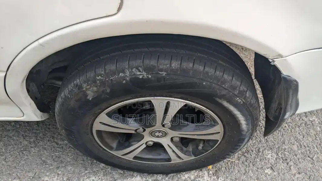 Suzuki Cultus Compact Sedan with Modern Features
