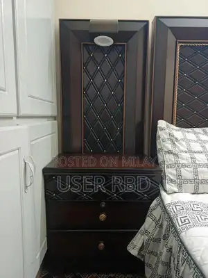 King Size Bed Set in Excellent Condition