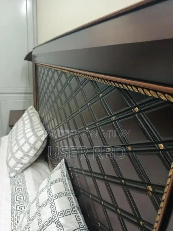 King Size Bed Set in Excellent Condition