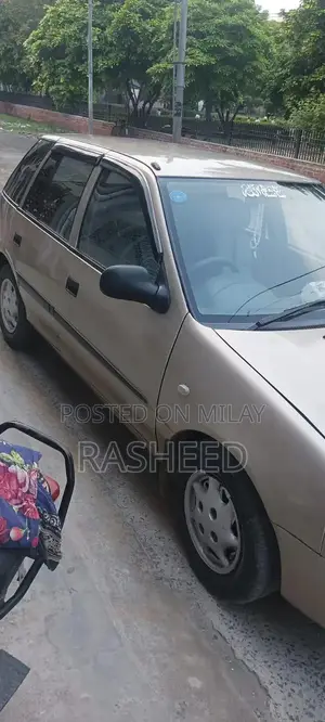 Family-Friendly Sedan with Spacious Interior and Reliable Performance