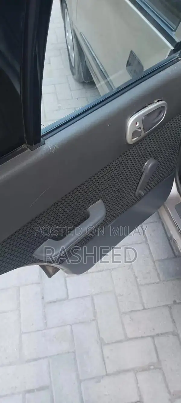 Family-Friendly Sedan with Spacious Interior and Reliable Performance