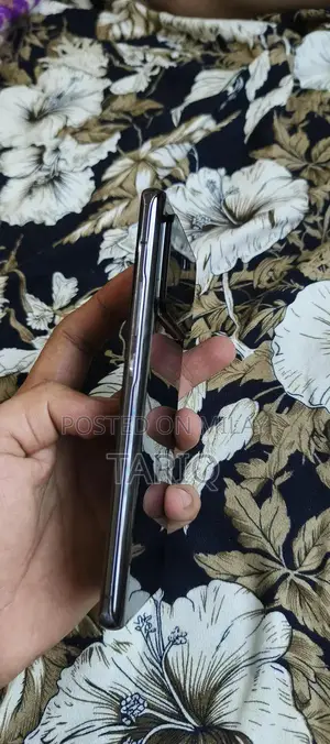 High-Performance Dual SIM Smartphone with Large Storage